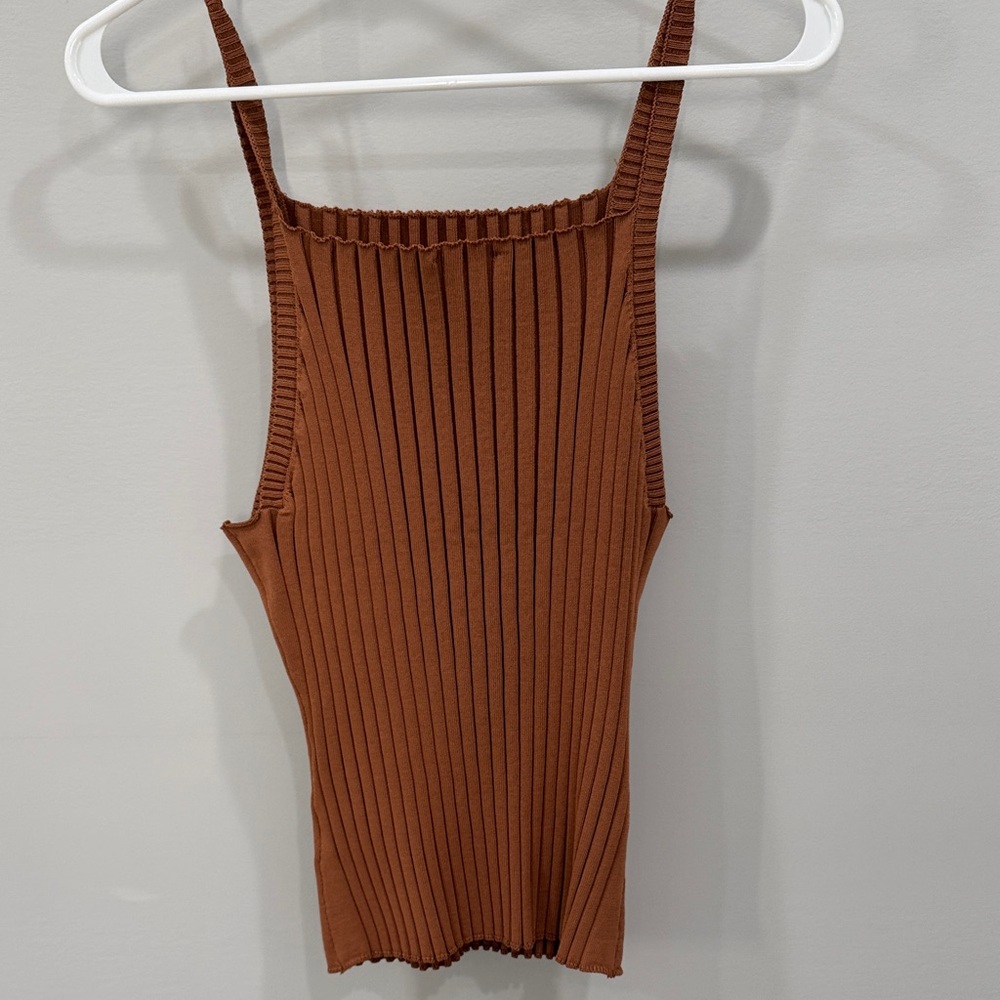 Brown Ribbed Women's Top - never worn - Picture 2 of 2